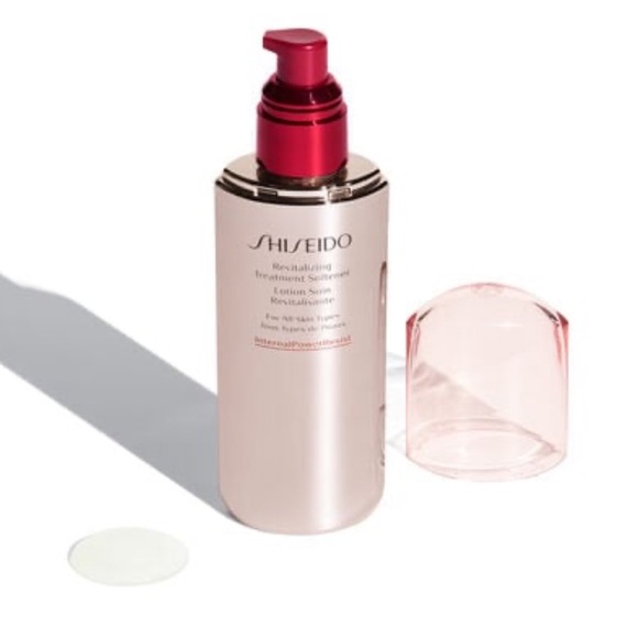 NIB Shiseido Revitalizing Treatment Softener 150ml - Picture 3 of 10